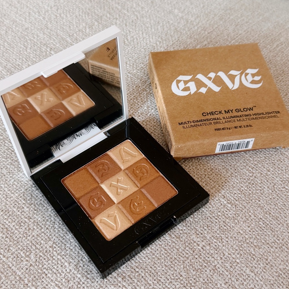 GXVE BY GWEN STEFANI Check My Glow Multi-dimensional Illuminating Highlighter